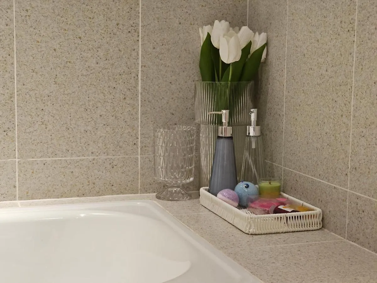 Millerz Square Okr - Suites & Residences 쿠알라룸푸르