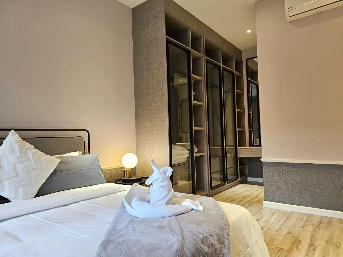 Millerz Square Okr - Suites & Residences 쿠알라룸푸르 0*,